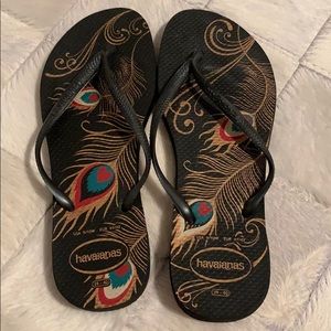 hawaiian flip flops